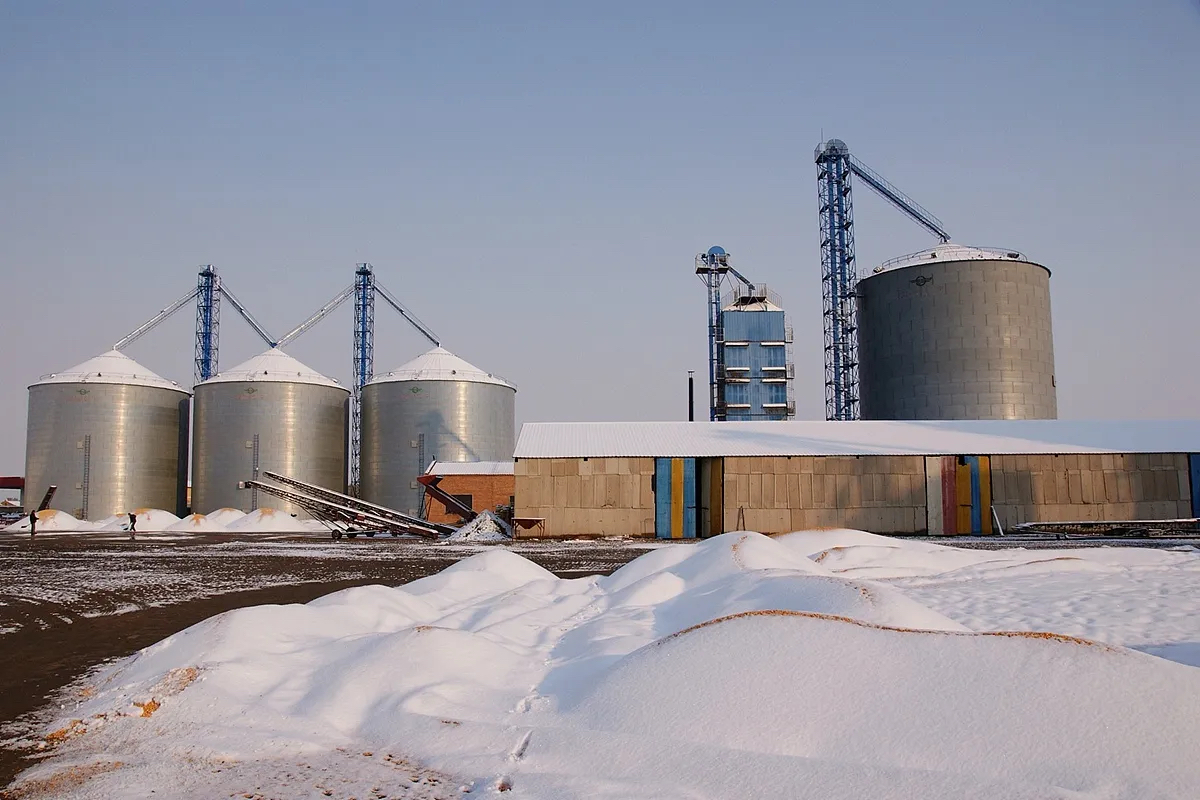 <strong>Use and maintenance of granary</strong>